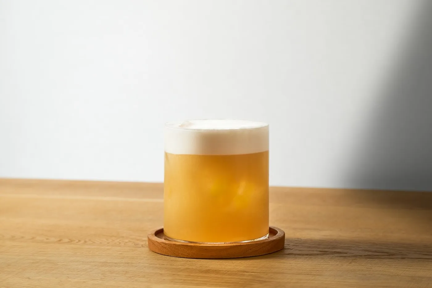 Amaretto Sour: ricetta del cocktail dal sapore di mandorla