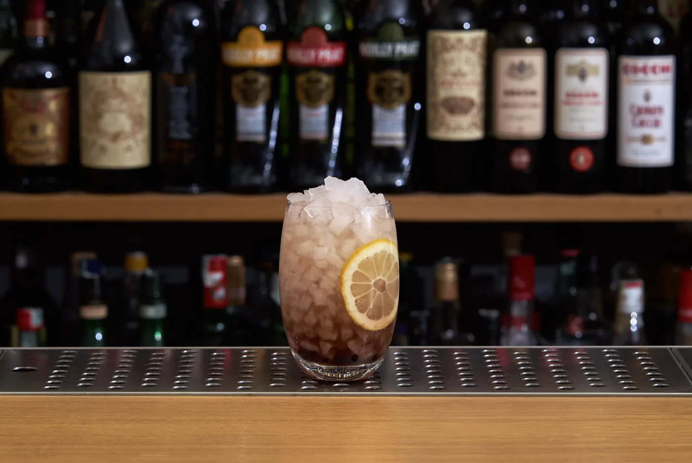 Bramble: ricetta del cocktail sour con gin e more