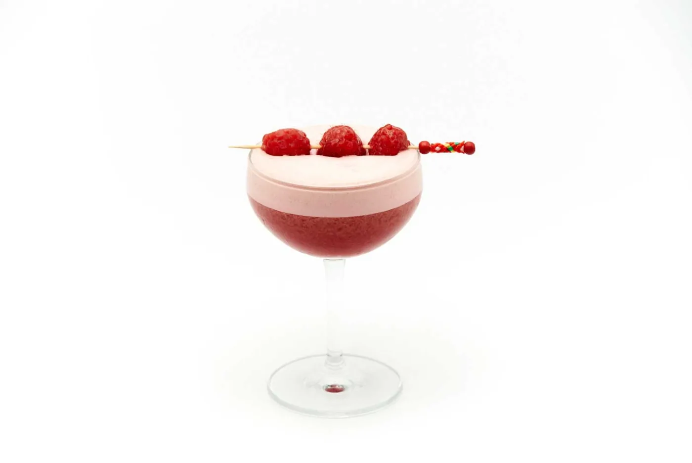Clover Club con la schiuma bianca compatta ottenuta con 10 ml di albume