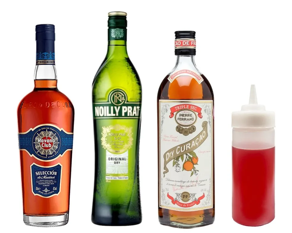 Ingredienti per il cocktail "El Presidente": Rum Havana Club Seleccion de Maestros, Vermouth Dry Noilly Prat, Dry Curaçao Pierre Ferrand e Granatina (all'interno di uno squeezer)
