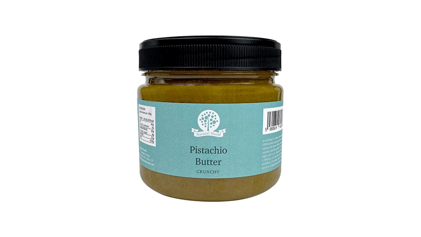 Barattolo di burro di pistacchio crunchy, materia prima per il fat washing misto