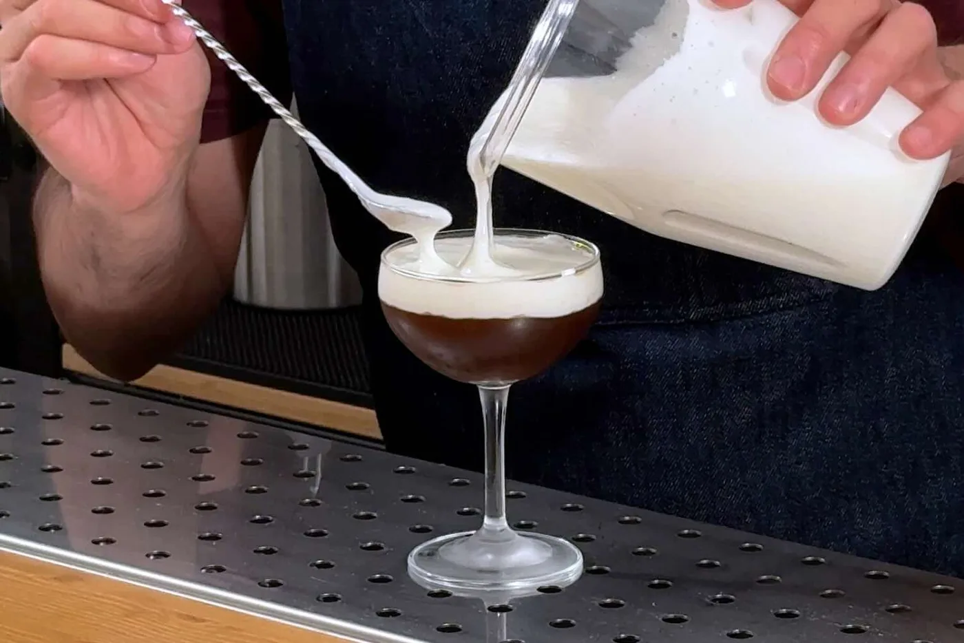 Foam home-made al Kefir e Yogurt: una spuma fresca e acidula per i tuoi cocktail