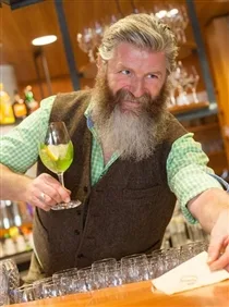 roland gruber, inventore dell'Hugo Spritz