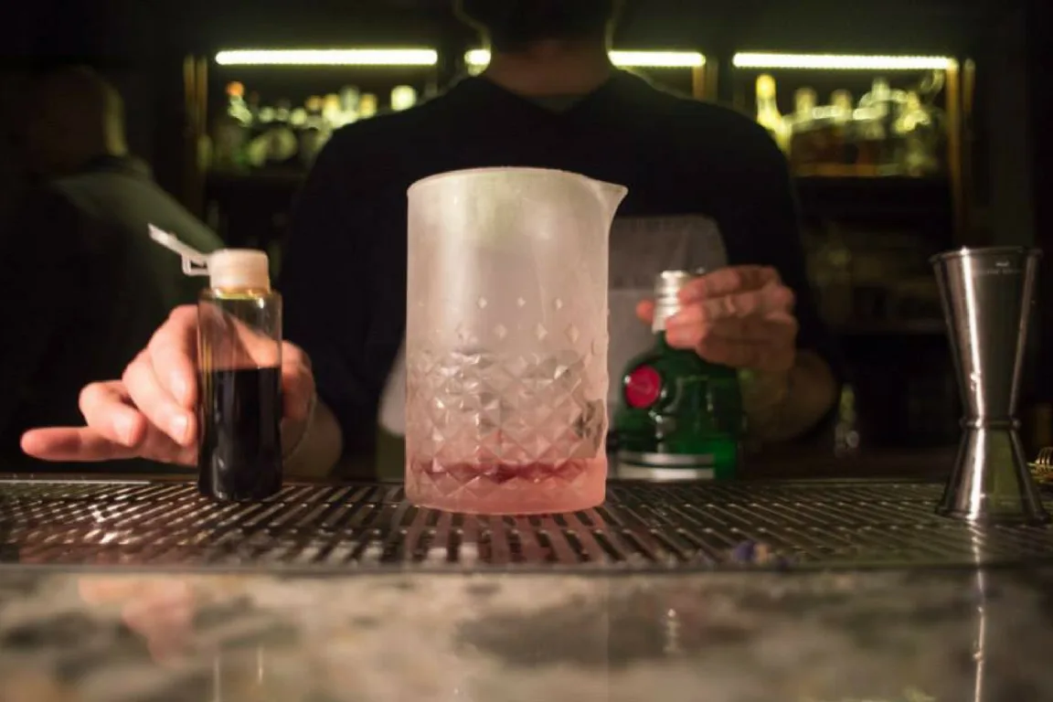 Raffreddare il mixing glass: necessità o abitudine?